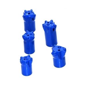 Gumb z navojem T38 in vdolbino v sredini